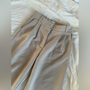 Abercrombie Sloane Tailored Pants in Light Taupe